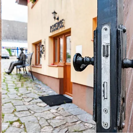 Penzion U Stromu Guest house